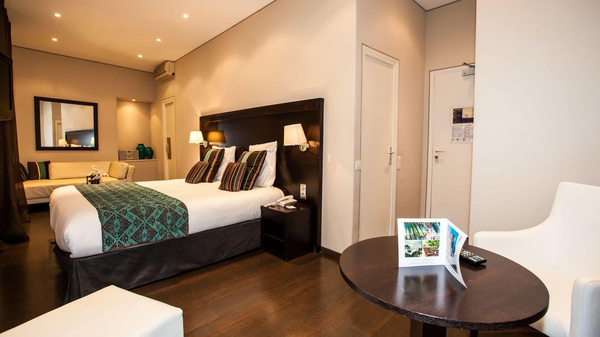 Paris Rome Hotell Menton Exteriör bild